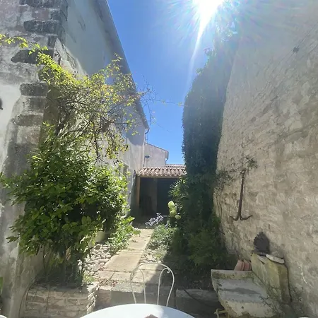 Charming House In The Heart Of Martin * Saint-Martin-de-Ré