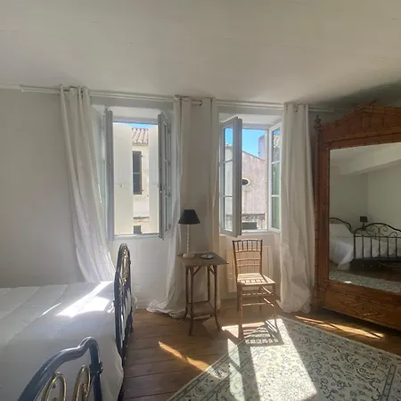 Charming House In The Heart Of Martin